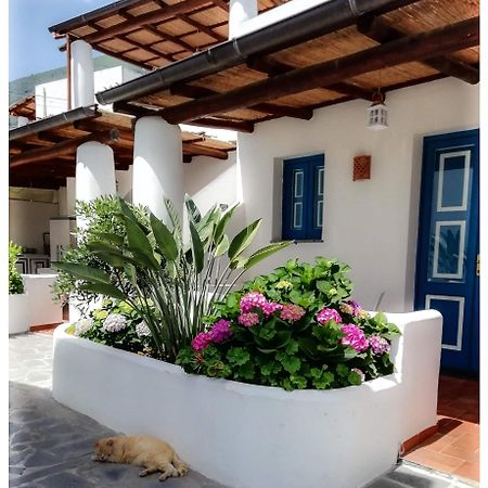Salinarte Hotel Santa Marina Salina Bilik gambar